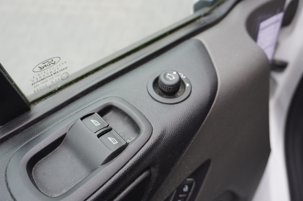 Ford Transit Custom 2.0 TDCI L2 EURO 6 - Airco - Cruise - Camera - ⬠13.950,- Excl. 16