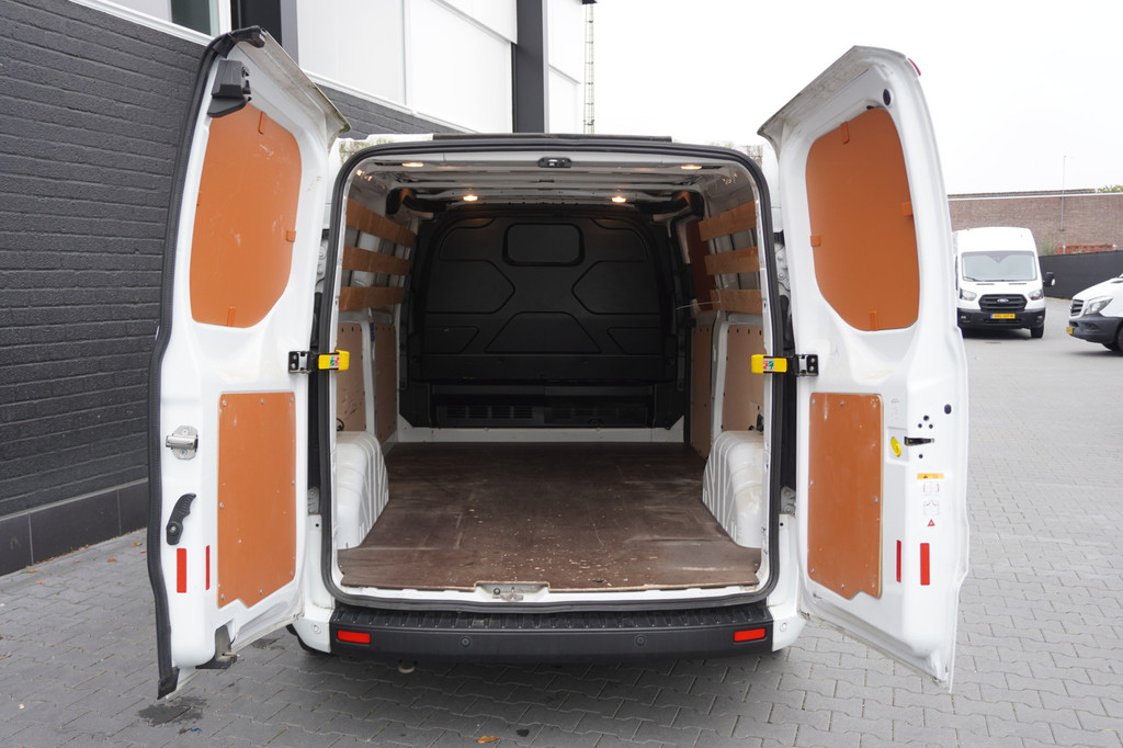 Ford Transit Custom 2.0 TDCI L2 EURO 6 - Airco - Cruise - Camera - ⬠13.950,- Excl. 7