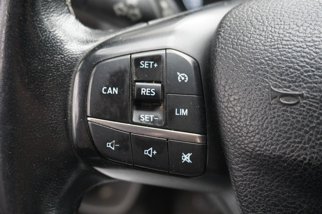 Ford Transit Custom 2.0 TDCI L2 EURO 6 - Airco - Cruise - PDC - â¬15.900,- Excl. 12