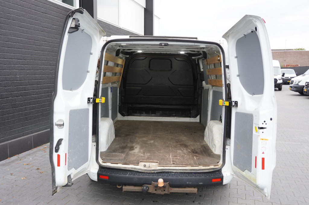 Ford Transit Custom 2.0 TDCI L2 EURO 6 - Airco - Cruise - PDC - â¬15.900,- Excl. 7