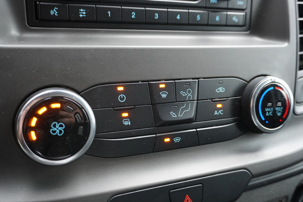 Ford Transit Custom 2.0 TDCI L2 EURO 6 - Airco - Cruise - PDC - â¬15.900,- Excl. 9