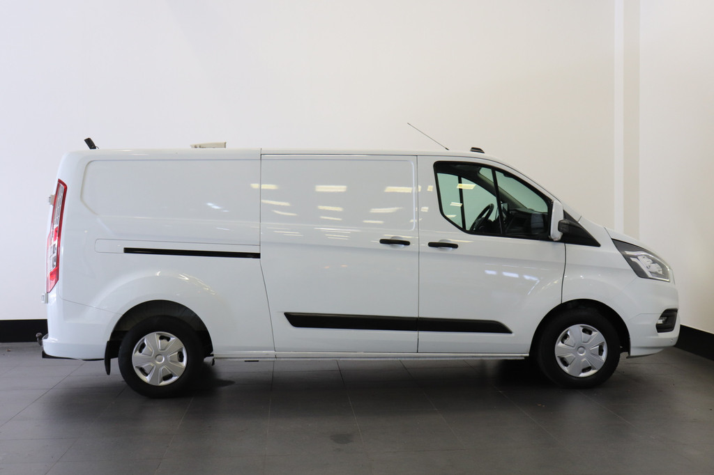 Ford Transit Custom 2.0 TDCI L2 EURO 6 - Airco - Cruise - Trekhaak - € 14.900,- Excl. 15