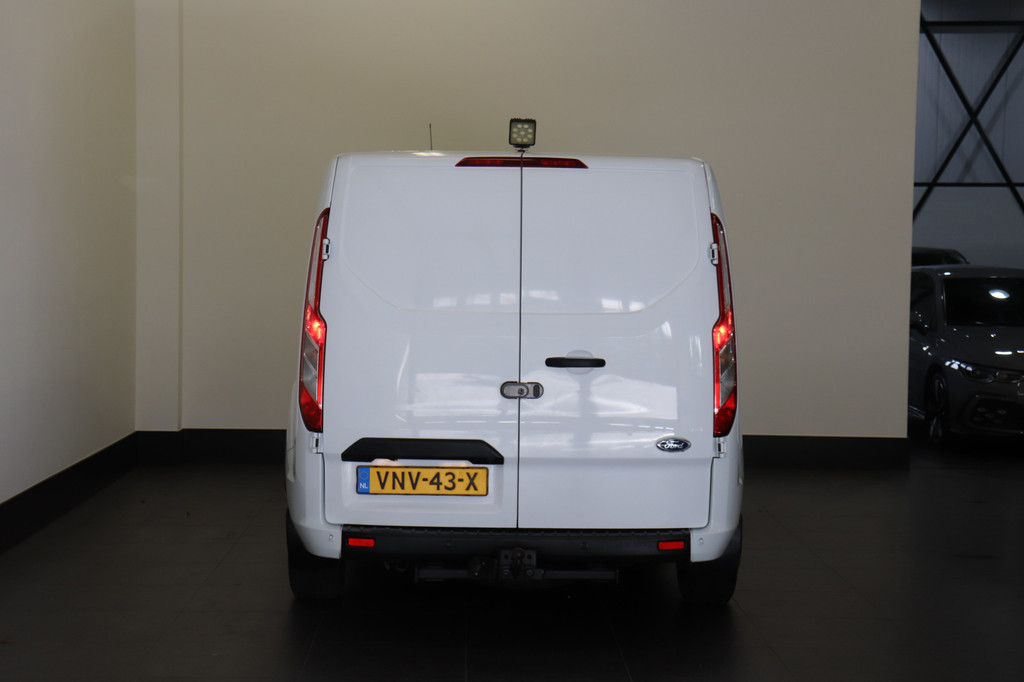 Ford Transit Custom 2.0 TDCI L2 EURO 6 - Airco - Cruise - Trekhaak - € 14.900,- Excl. 7