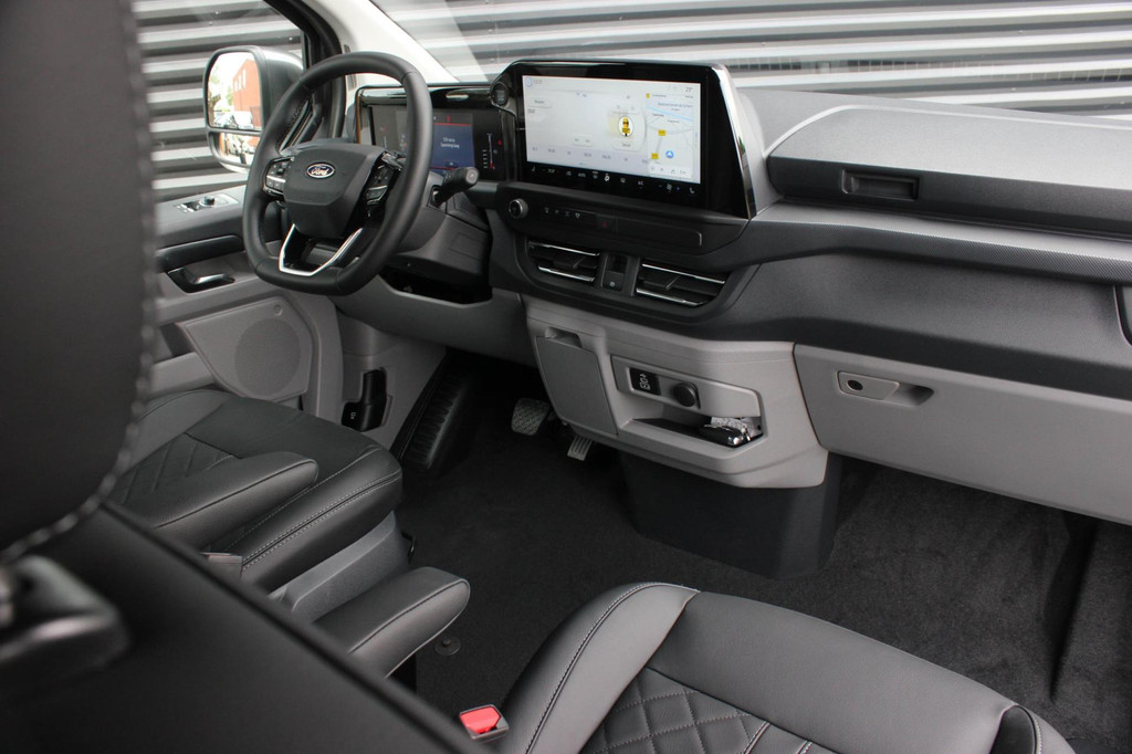 Ford Transit Custom 2.0 TDCI L2H1 170PK Limited DC / DUBBEL CABINE / JB- EDITION / DRIVER ASSISTANCE PACK / 3- ZITS /MY2024/CAMERA 19