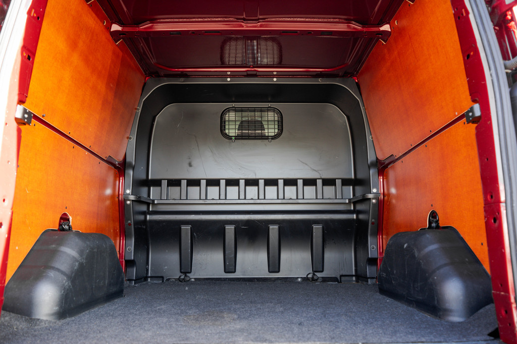 Ford Transit Custom 2.0 TDCI L2H1 | 170PK | Trail | DC 5-Persoons | Camera | Carplay | Lederen interieur 11