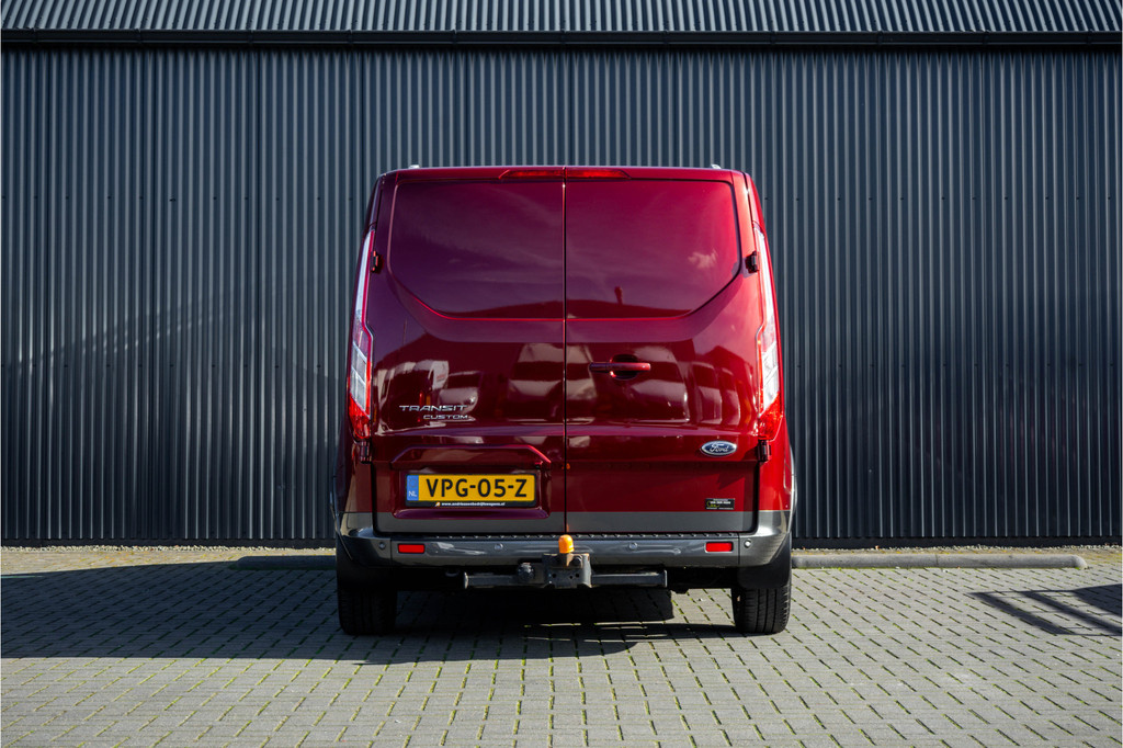 Ford Transit Custom 2.0 TDCI L2H1 | 170PK | Trail | DC 5-Persoons | Camera | Carplay | Lederen interieur 9