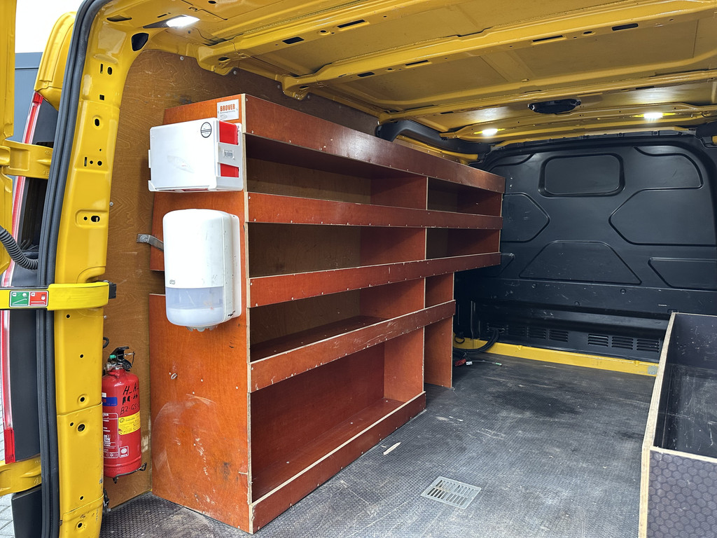 Ford Transit Custom 2.0 TDCI / L2H1 / 1e EIG. / ZEER NETJES / 2.800 KG TREKKEN / CRUISE / TREKHAAK / AIRCO / STOELVERW. 9