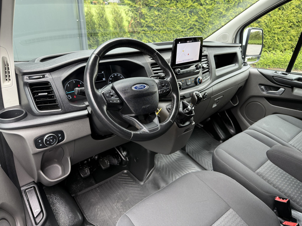 Ford Transit Custom 2.0 TDCI / L2H1 / DUBBELE CABINE / 1e EIG. / INRICHTING / TREKHAAK / CAMERA / 6-PERS. 12