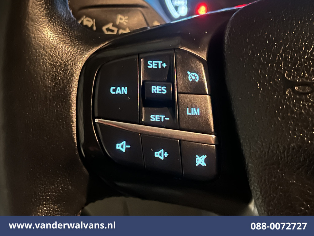Ford Transit Custom 2.0 TDCI L2H1 Euro6 Airco | Camera | 2800kg trekvermogen | Apple Carplay | Cruisecontrol | LED | Parkeersensoren Android Auto, Verwarmde voorruit, Bijrijdersbank 7