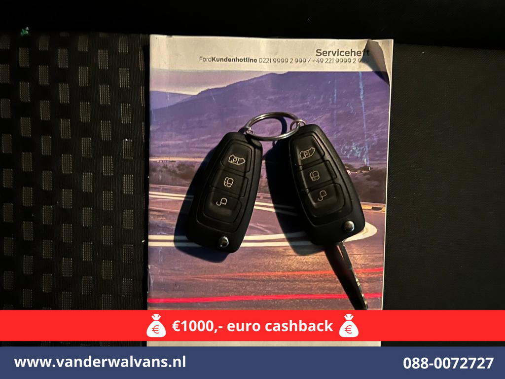 Ford Transit Custom 2.0 TDCI L2H1 Euro6 # Airco | Camera | Apple Carplay | Android Auto | LED | Cruisecontrol Parkeersensoren, verwarmde voorruit, Bijrijdersbank, 2800kg trekvermogen 19