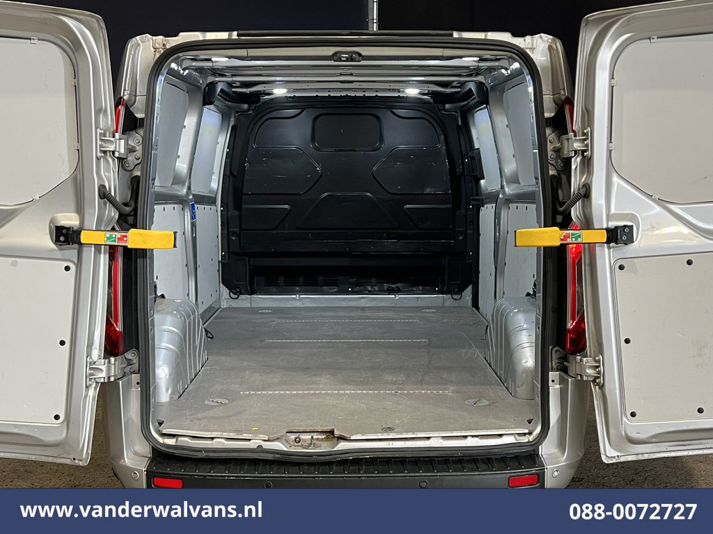 Ford Transit Custom 2.0 TDCI L2H1 Euro6 Airco | Camera | Navigatie | Apple Carplay | LED | Cruisecontrol Verwarmde voorruit, Parkeersensoren, Bijrijdersbank, 2800kg trekvermogen 14