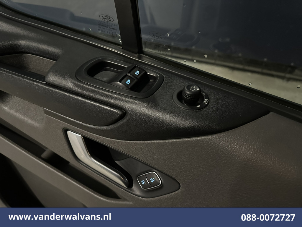 Ford Transit Custom 2.0 TDCI L2H1 Euro6 Airco | Navigatie | Apple Carplay | Cruisecontrol | Stoelverwarming LED, parkeersensoren, android auto, verwarmde voorruit, bijrijdersbank 17