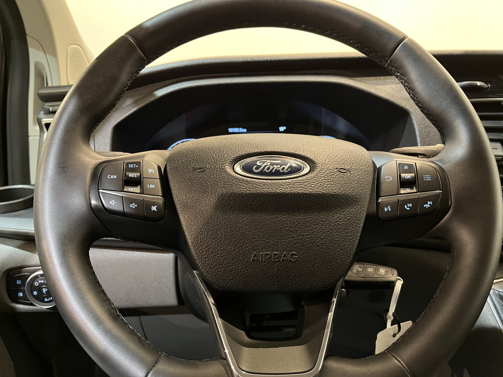 Ford Transit Custom 2.0 TDCI L2H1 Limited 130 PK DC 6 pers. / NAP / Euro 6 / Airco / Cruise Control / CarPlay / PDC / Navigatie / 16.200 KM !! 11