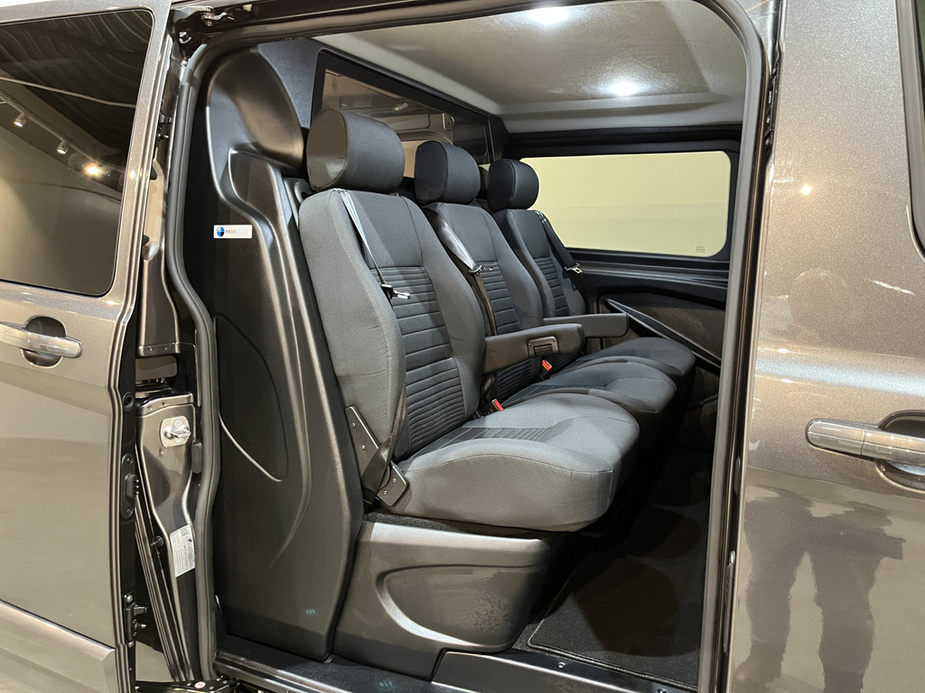 Ford Transit Custom 2.0 TDCI L2H1 Limited 130 PK DC 6 pers. / NAP / Euro 6 / Airco / Cruise Control / CarPlay / PDC / Navigatie / 16.200 KM !! 5