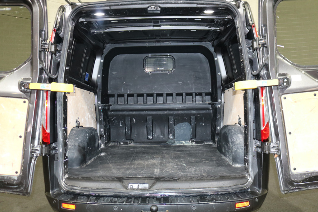 Ford Transit Custom 2.0 TDCI L2H1 Limited DC Automaat 15