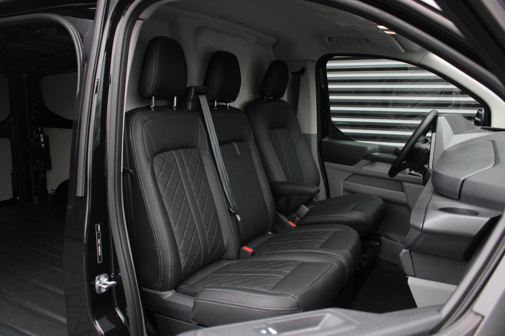 Ford Transit Custom 2.0 TDCI L2H1 Sport 170PK JB- EDITION / DRIVER ASSISTANCE PACK / 3- ZITS / MY2024 / CAMERA /FULL BLACK OPTIONS 20