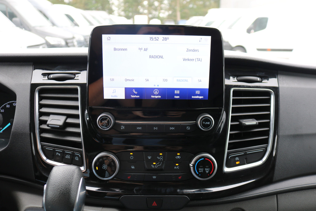 Ford Transit Custom 2.0 TDCI L2 H1 Sport Automaat 19