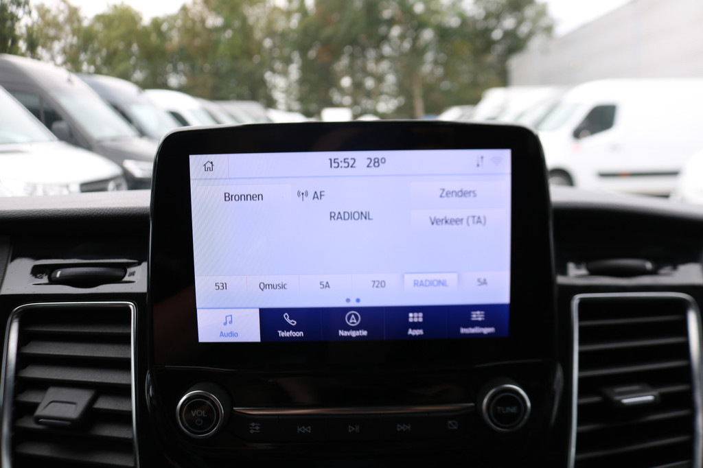 Ford Transit Custom 2.0 TDCI L2 H1 Sport Automaat 21