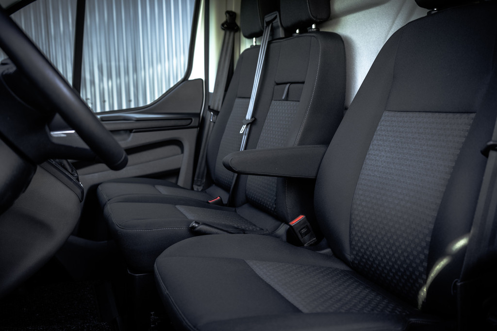 Ford Transit Custom 2.0 TDCI L2H1 Trend | 130 PK | Automaat | Carplay | Camera | Cruise | Airco | 3-Zits 12