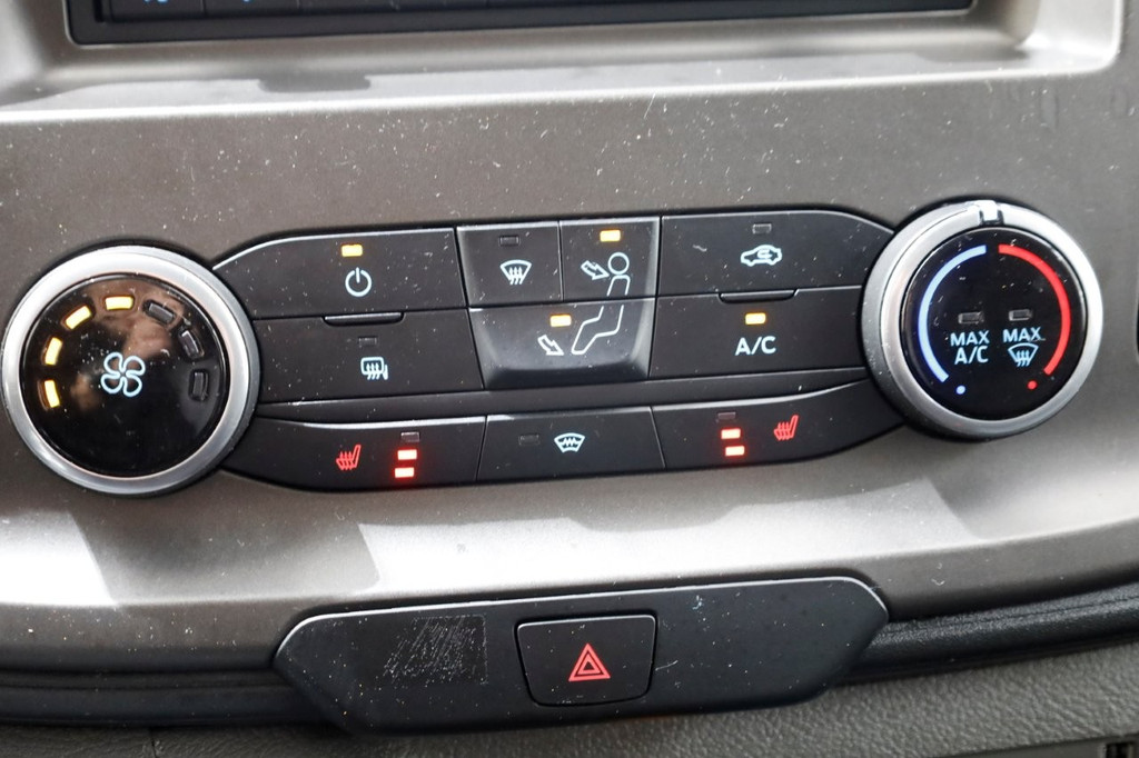 Ford Transit Custom 2.0 TDCI L2H1 Trend Airco/Camera/Trekhaak 2800kg 03-2022 14