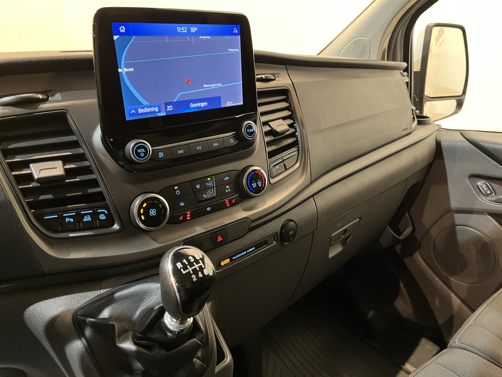 Ford Transit Custom 2.0 TDCI L2H1 Trend / Servicebus / Bott Inrichting / Euro 6 / Airco / CarPlay / Camera / Cruise Control / Navigatie / 3-Zits 7