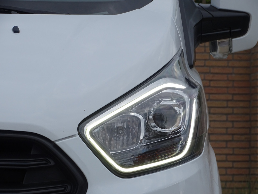 Ford Transit Custom 2.0 TDCI L2H2 Euro 6 10
