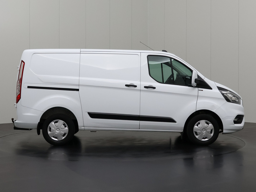 Ford Transit Custom 2.0TDCI Navigatie | Camera | Multimedia | 3-Persoons | Airco | Cruise | 2500Kg Trekhaak 13