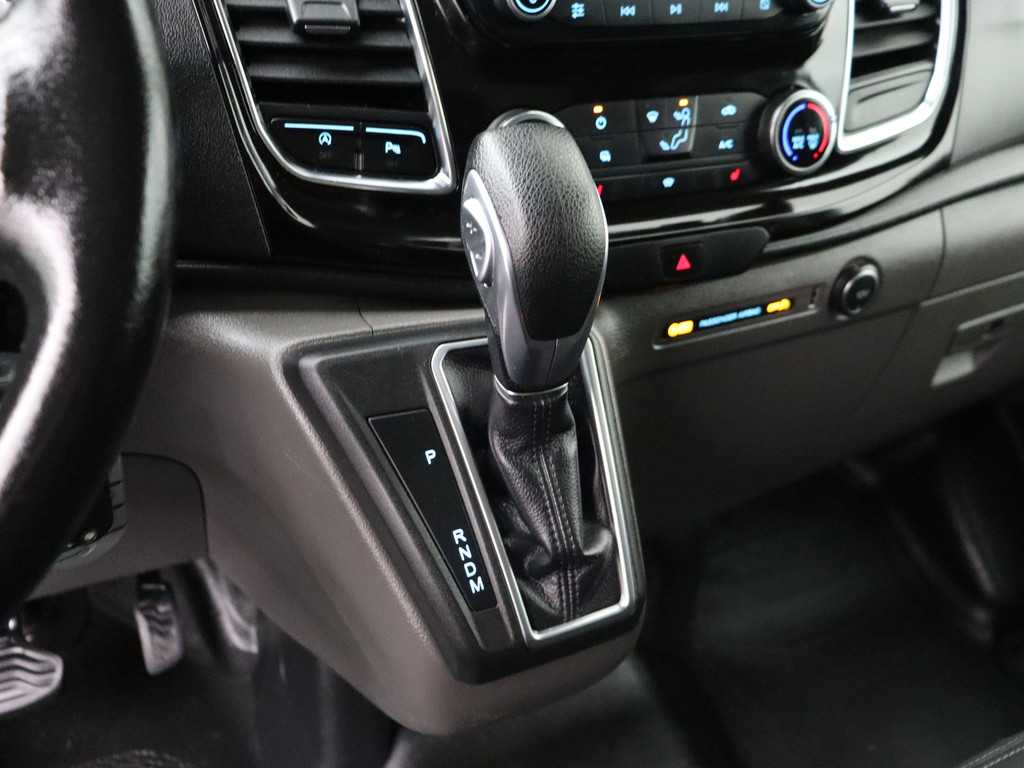 Ford Transit Custom 2.0TDCi 130PK Automaat Lang Limited | Navigatie | Camera | 3-Persoons | Trekhaak | Airco | Cruise | Betimmering 15