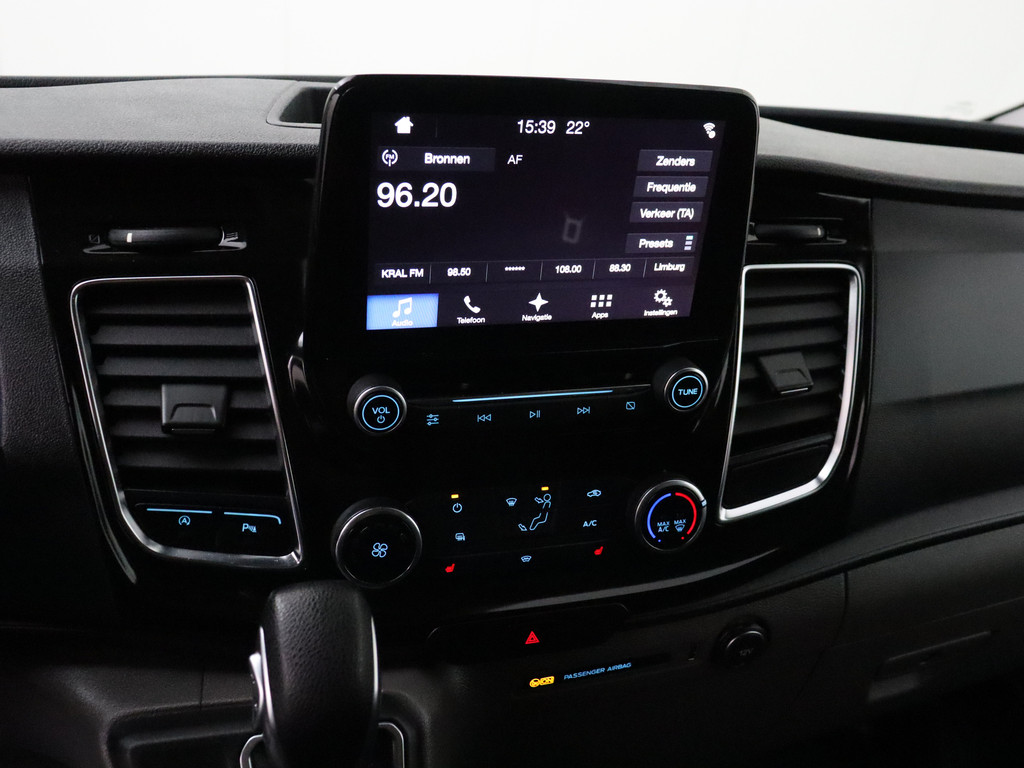 Ford Transit Custom 2.0TDCi 130PK Automaat Lang Limited | Navigatie | Camera | 3-Persoons | Trekhaak | Airco | Cruise | Betimmering 16