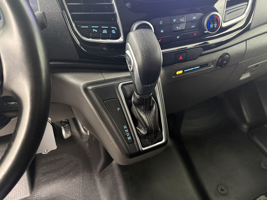 Ford Transit Custom 2.0TDCi 130PK Automaat Limited | Achterdeuren | Navigatie | Multimedia | Airco | Cruise | 3-Zits 16