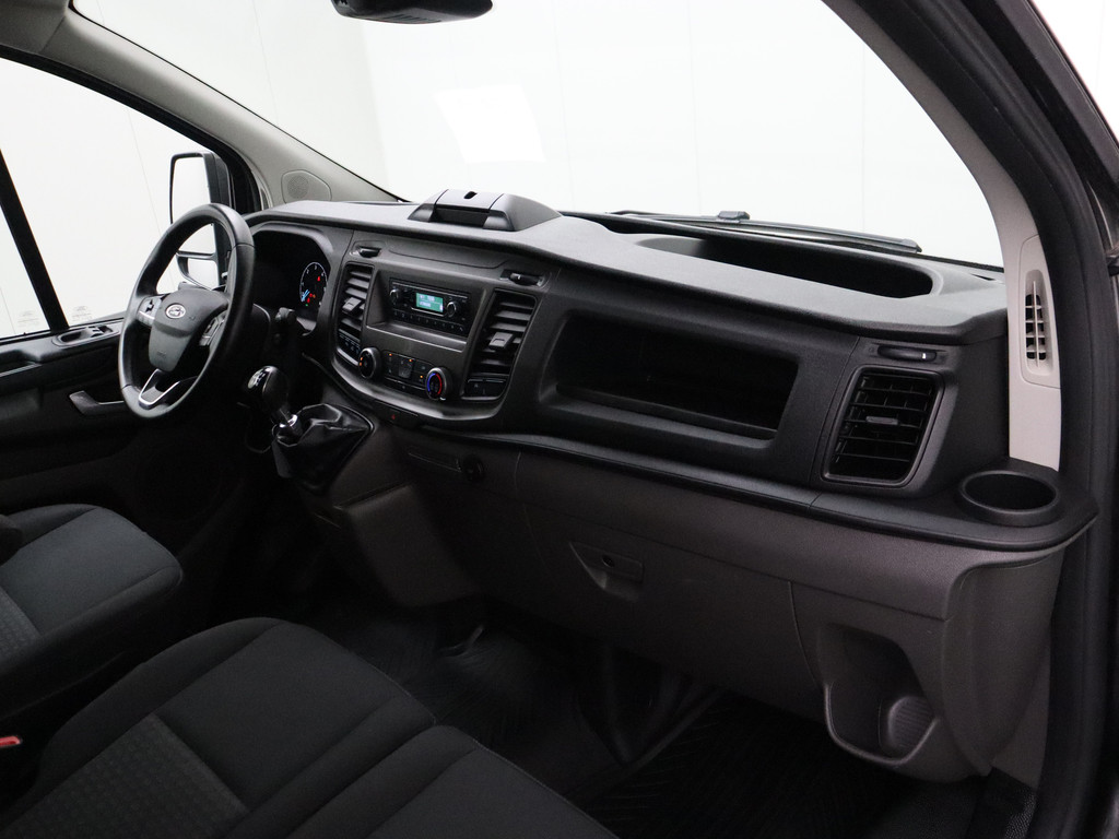 Ford Transit Custom 2.0TDCi 130PK Lang Achterdeuren | Airco | Cruise | 3-Persoons | Trekhaak 18