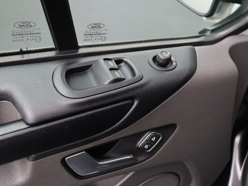 Ford Transit Custom 2.0TDCi 130PK Lang Achterdeuren | Airco | Cruise | 3-Persoons | Trekhaak 8