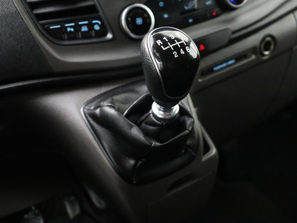 Ford Transit Custom 2.0TDCi 130PK Lang Business | Navigatie | Camera | Airco | Cruise | 3-Persoons | Betimmering 16