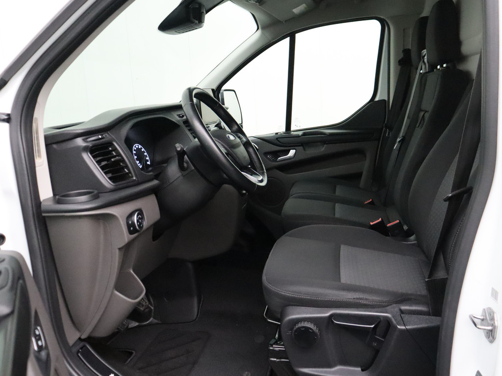 Ford Transit Custom 2.0TDCi 130PK Lang Business | Navigatie | Camera | Airco | Cruise | 3-Persoons | Betimmering 20