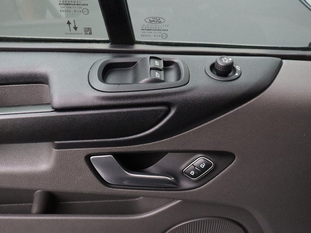 Ford Transit Custom 2.0TDCi 130PK Lang Business | Navigatie | Camera | Airco | Cruise | 3-Persoons | Betimmering 8
