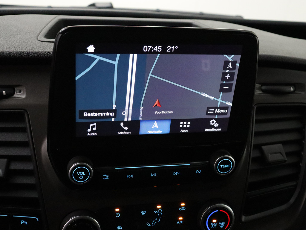 Ford Transit Custom 2.0TDCi 130PK Lang | Kastinrichting | Navigatie | Airco | Cruise | 3-Persoons | Trekhaak 17