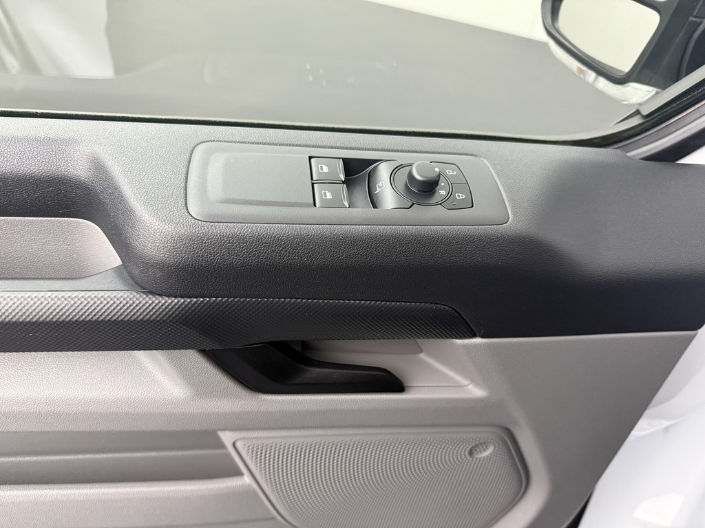 Ford Transit Custom 2.0TDCi 136PK Business | Digital Cockpit | Multimedia | Airco | Cruise | Achterdeuren 8