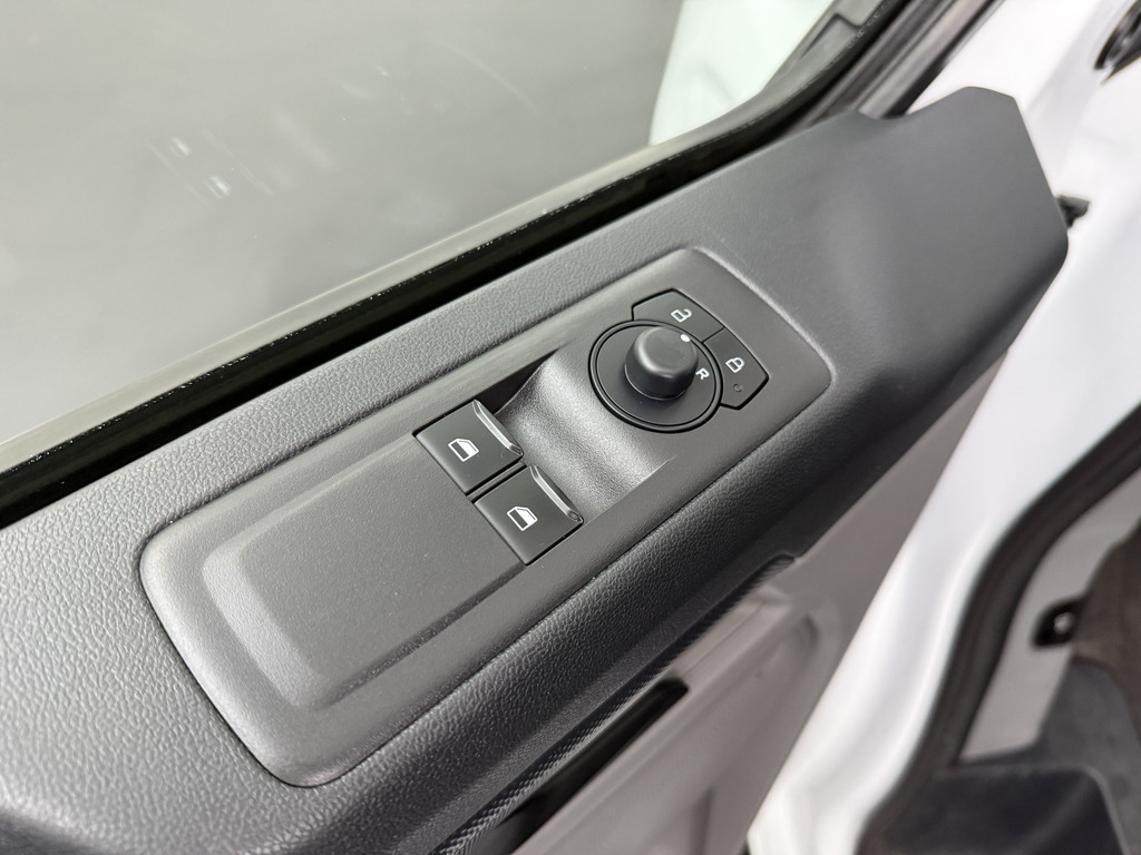 Ford Transit Custom 2.0TDCi 136PK Lang Business | Digital Cockpit | Leder | Multimedia | Airco | Cruise | 3-Zits | Betimmering 8
