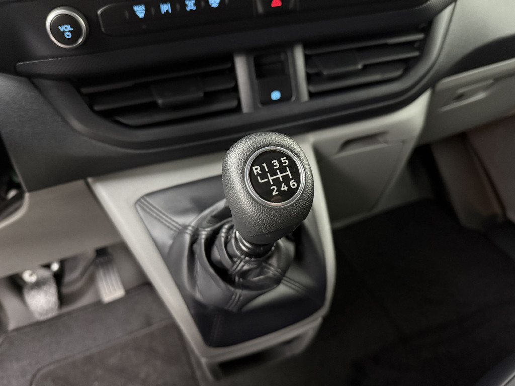 Ford Transit Custom 2.0TDCi 136PK Lang Business Digital Cockpit | Leder | Multimedia | Camera | Airco | Cruise | 3-Zits 17
