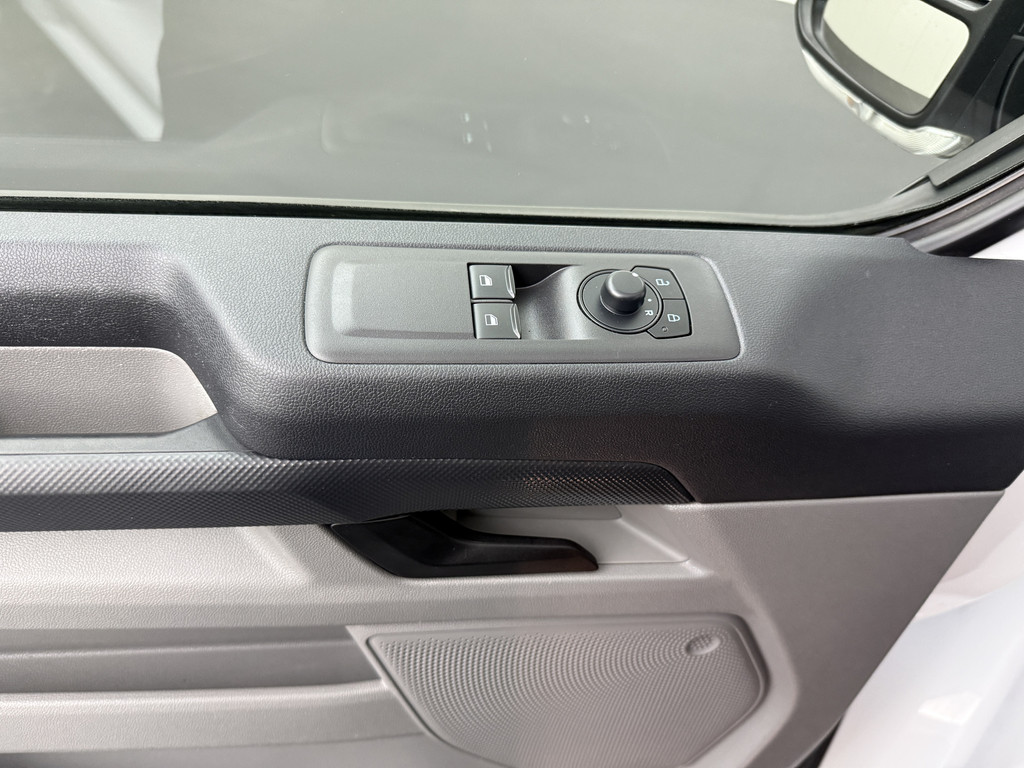 Ford Transit Custom 2.0TDCi 136PK Lang Business Digital Cockpit | Leder | Multimedia | Camera | Airco | Cruise | 3-Zits 8