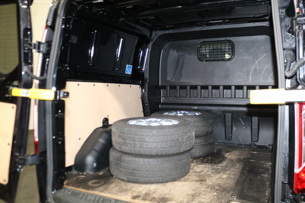 Ford Transit Custom 2.0 TDci 170pk Automaat L2 H1 Limited DC Black Line 15