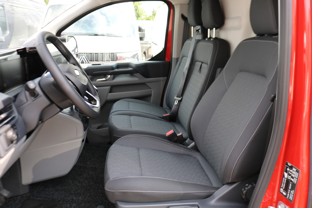 Ford Transit Custom 2.0 TDci L2 H1 Limited Airco Navigatie Apple Carplay Glaslook 17