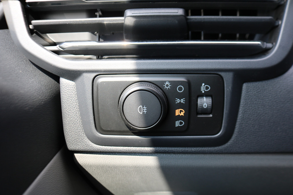 Ford Transit Custom 2.0 TDci L2 H1 Limited Airco Navigatie Apple Carplay Glaslook 19