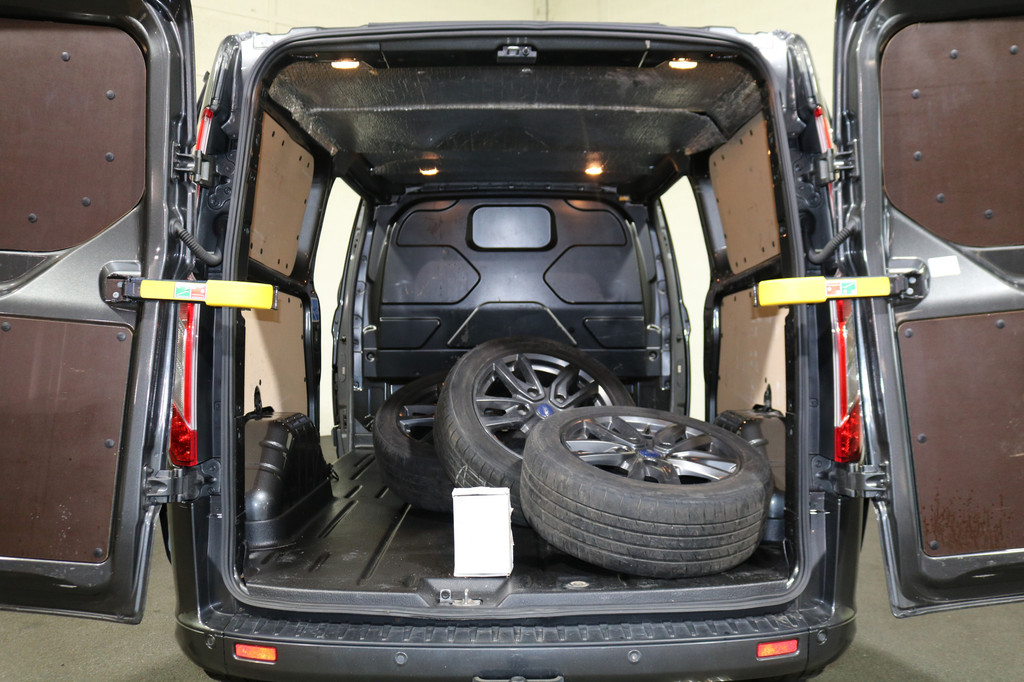 Ford Transit Custom 2.0 TDci L2 H1 Sport 16