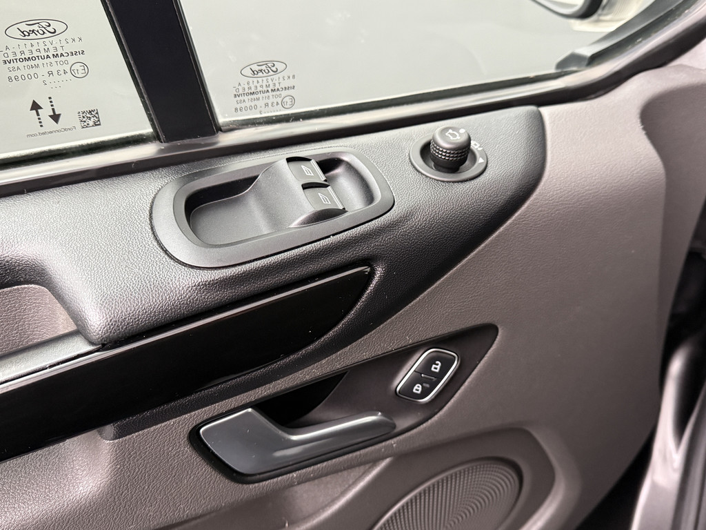 Ford Transit Custom 2.0TDi 130PK Lang | 2xSchuifdeur | Navigatie | Camera | Trekhaak | Multimedia 8