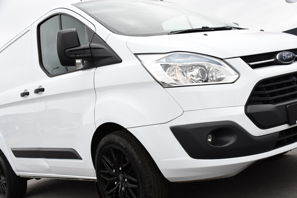 Ford Transit Custom 2.2 TDCI L1H1 Black & White Edition Cruise, Airco, Trekhaak, 100pk, 2 x Stoel, Voorruit verwarming, Uniek! 18