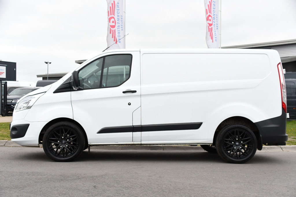 Ford Transit Custom 2.2 TDCI L1H1 Black & White Edition Cruise, Airco, Trekhaak, 100pk, 2 x Stoel, Voorruit verwarming, Uniek! 9