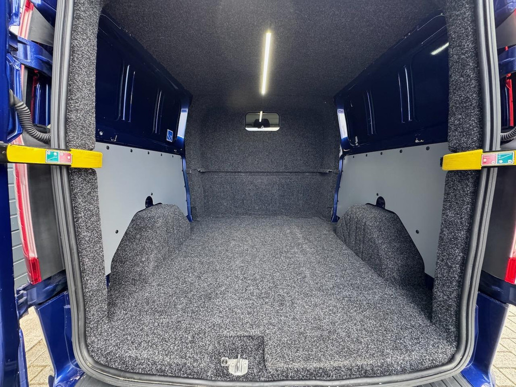 Ford Transit Custom 2.2 TDCI L2H1 Anniversary Edition DC | 2 x SCHUIF | Trekhaak | Leder | Navi | Camera | DAB-radio | 1e Eigenaar 11