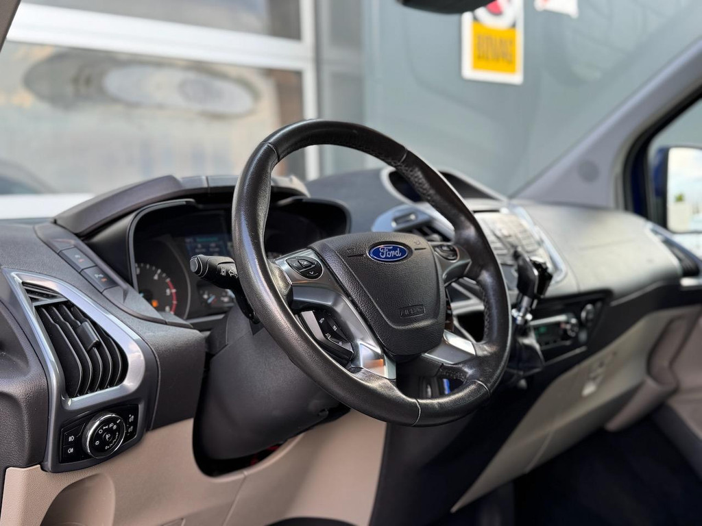 Ford Transit Custom 2.2 TDCI L2H1 Anniversary Edition DC | 2 x SCHUIF | Trekhaak | Leder | Navi | Camera | DAB-radio | 1e Eigenaar 18