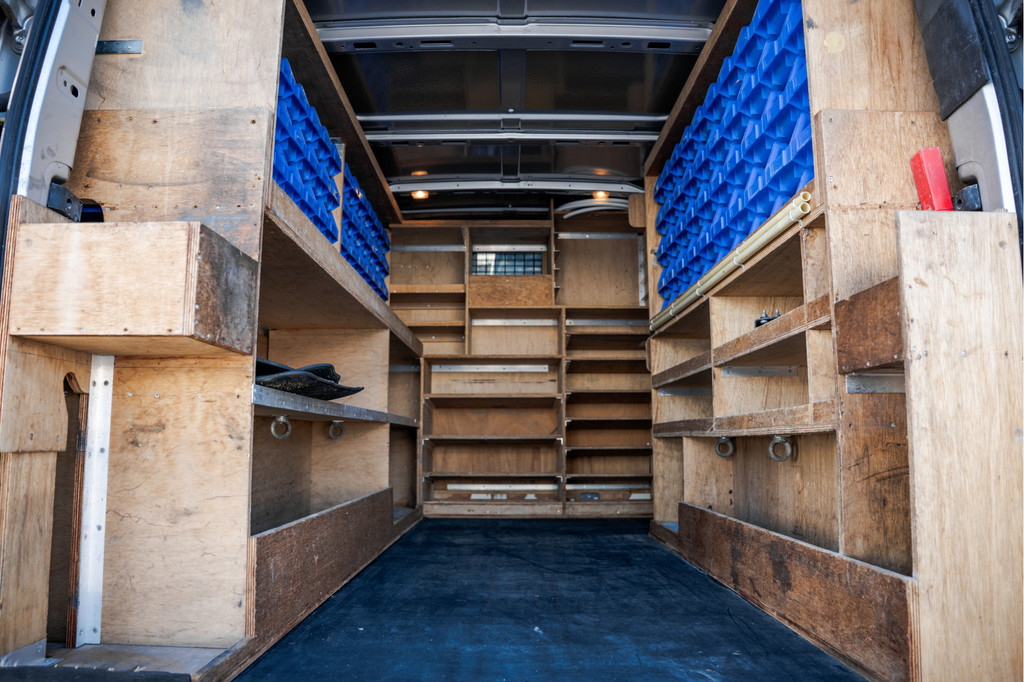Ford Transit Custom 2.2 TDCi L2H1 | 125 PK | 3-Zits | Cruise | Airco | Trekhaak 10